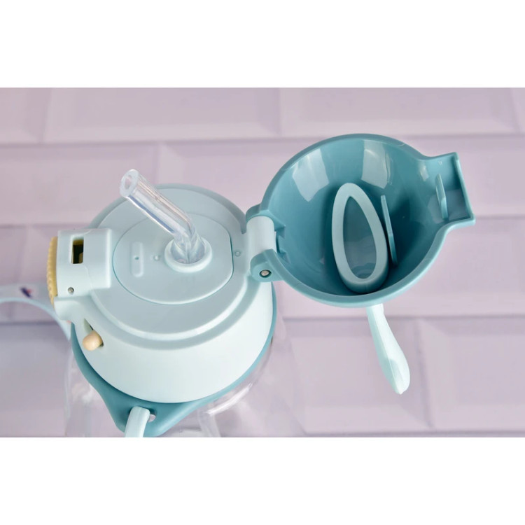 قمقمه کودک یونیک کد 1911 با گنجایش 0.6 لیتر، نیدار و بنددار، طرح گوزن فانتزی، مناسب مهدکودک و مدرسه”