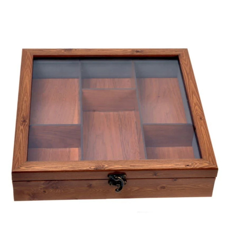 جعبه پذیرایی مدل بزرگ EF_01 از چوب مصنوعی با درب شیشهای و ۶ خانه مجزا طراحی شده است.